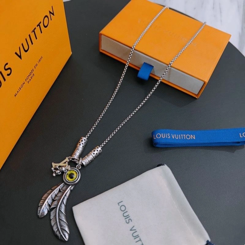 SportInspired Louis Vuitton Necklaces 251512