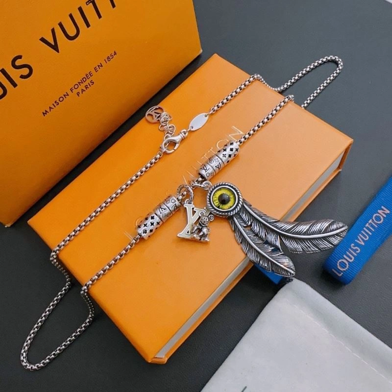 SportInspired Louis Vuitton Necklaces 251512
