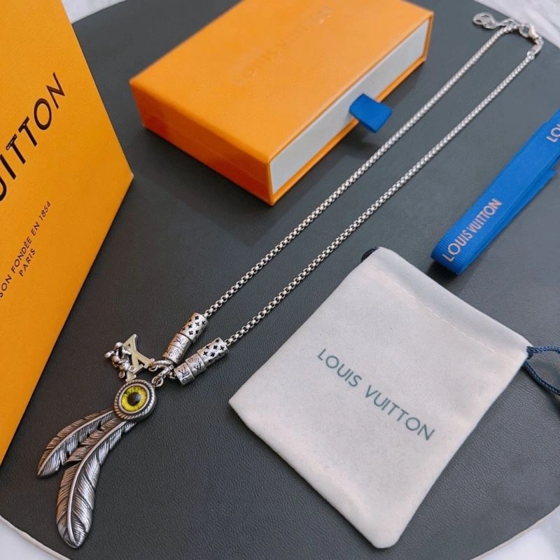 SportInspired Louis Vuitton Necklaces 251512