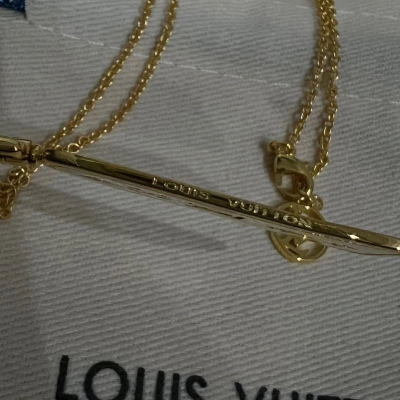 Louis Vuitton Necklaces DailyWear 251481