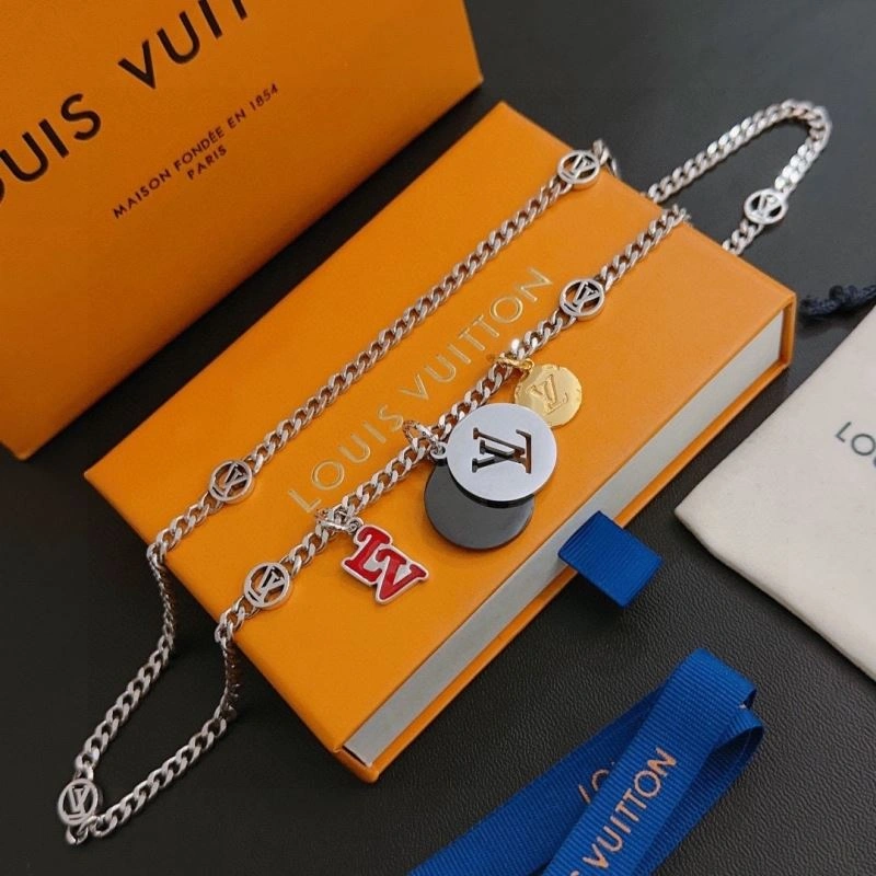 Louis Vuitton Necklaces TravelReady 251479