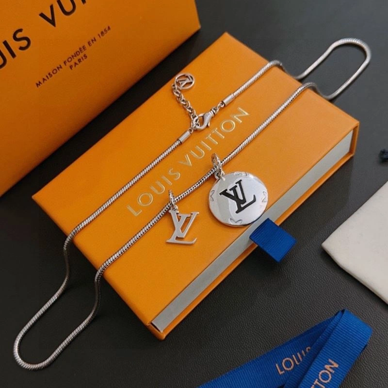 Louis Vuitton Necklaces MoistureWicking 251485