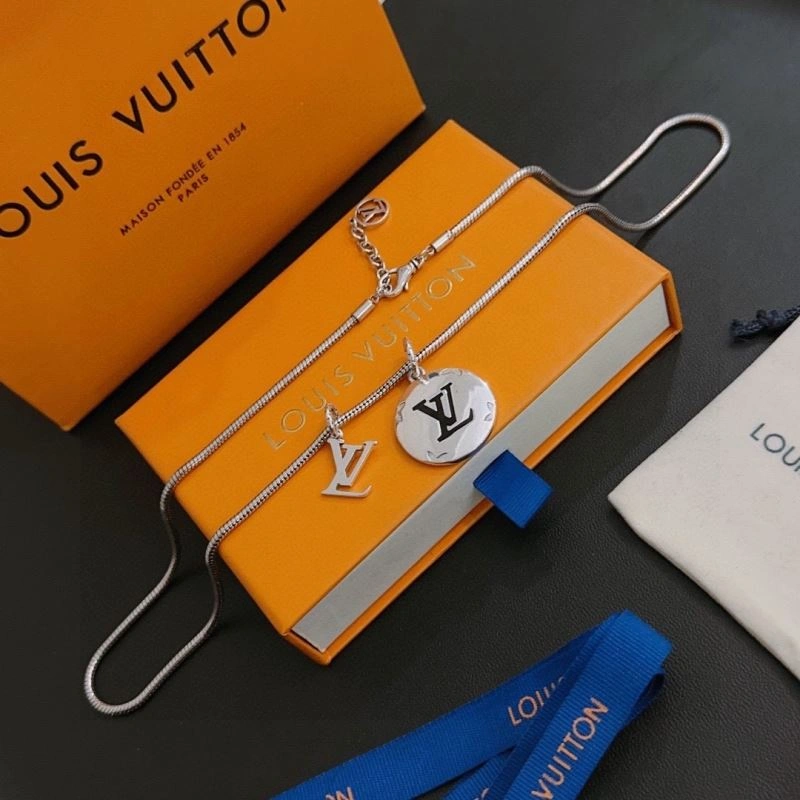 Louis Vuitton Necklaces MoistureWicking 251485