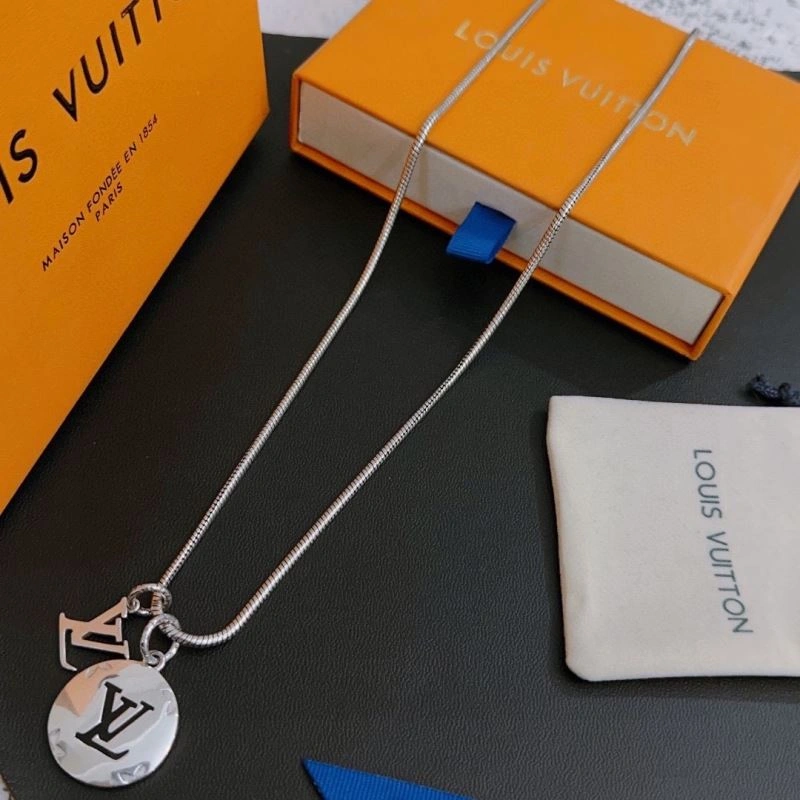 Louis Vuitton Necklaces MoistureWicking 251485