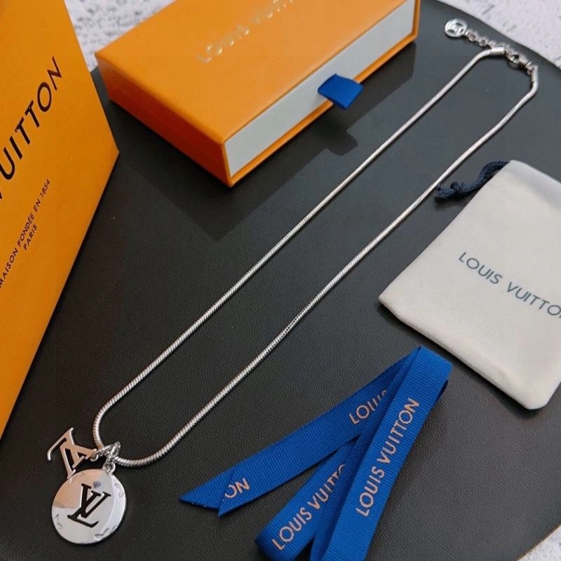 Louis Vuitton Necklaces MoistureWicking 251485