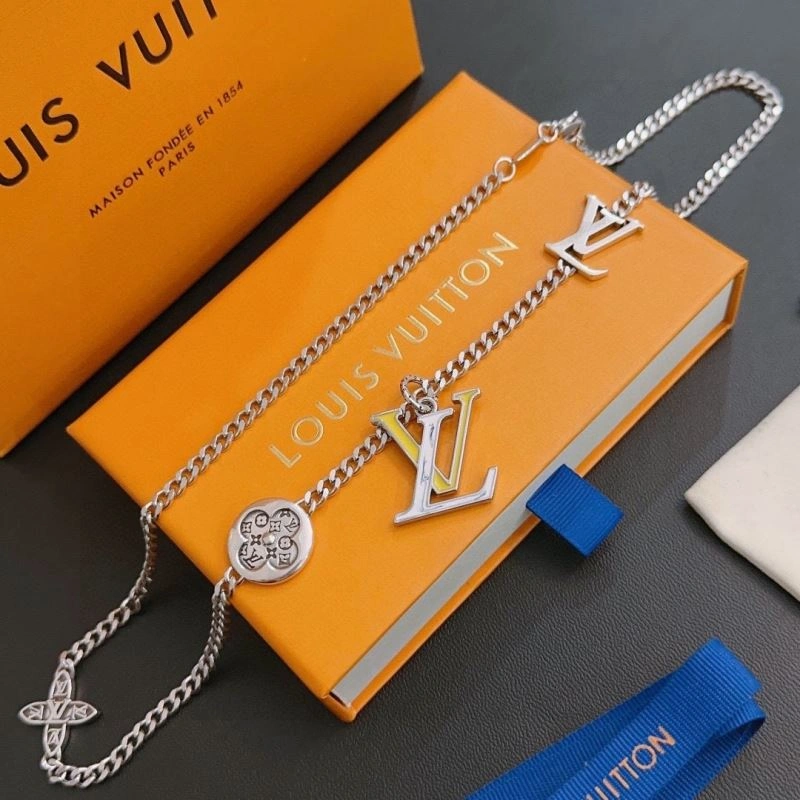 Louis Vuitton Necklaces Comfortable 251480