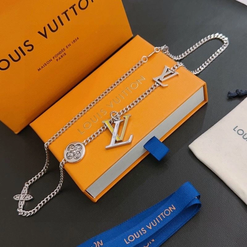 Louis Vuitton Necklaces Comfortable 251480