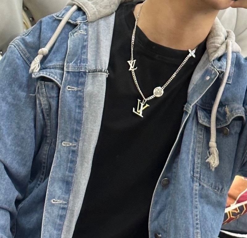 Louis Vuitton Necklaces Comfortable 251480