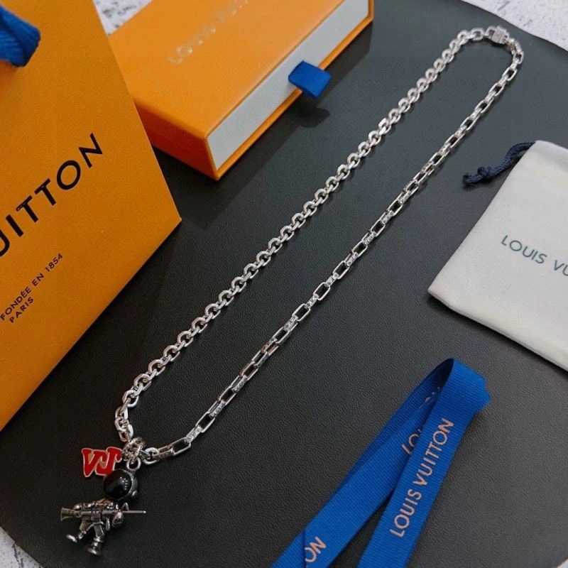 Chic Louis Vuitton Necklaces 251490