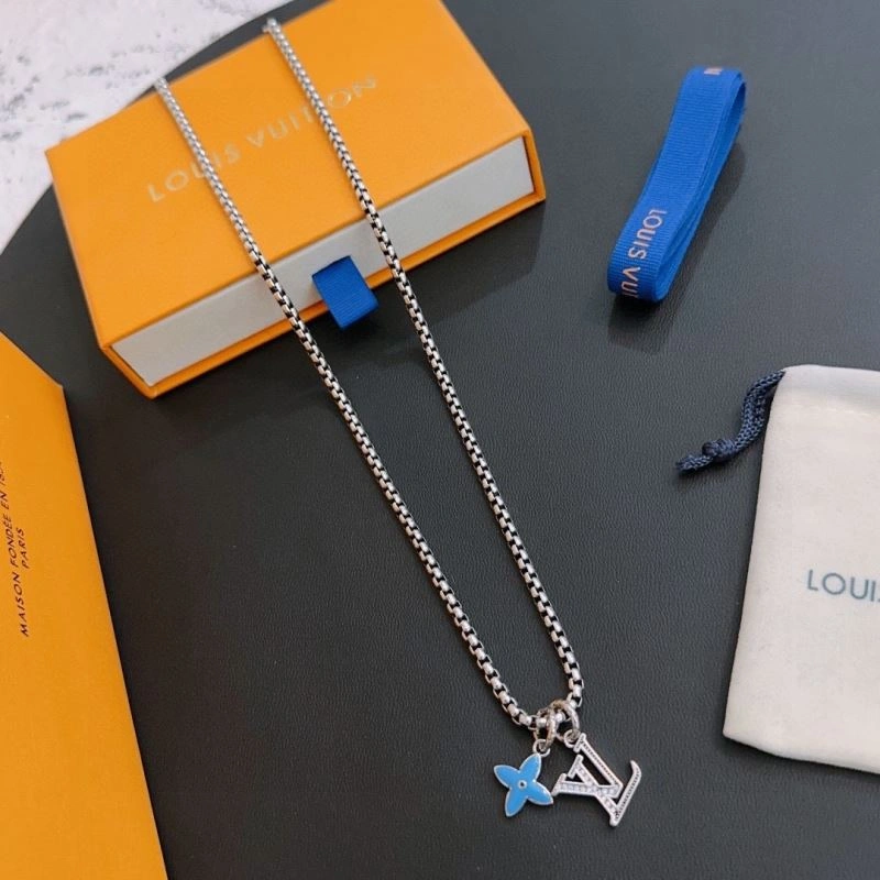Louis Vuitton Necklaces WrinkleFree 251507