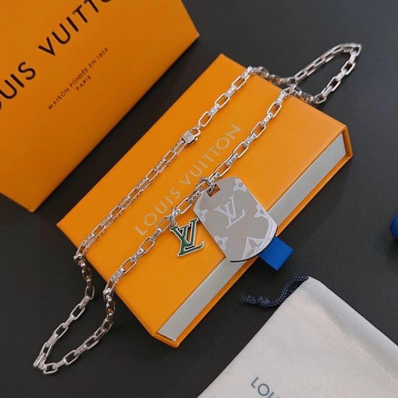 SoftTouch Louis Vuitton Necklaces 251484