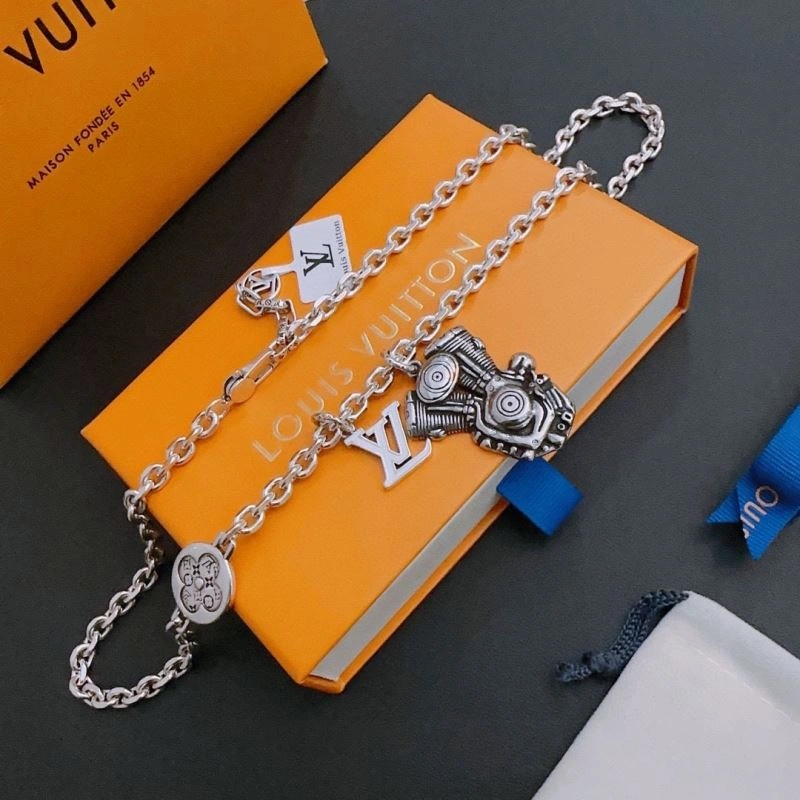 BestValue Louis Vuitton Necklaces 251510