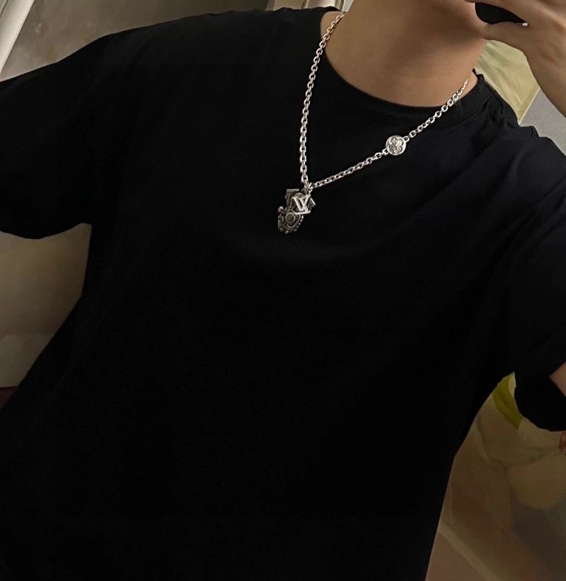 BestValue Louis Vuitton Necklaces 251510