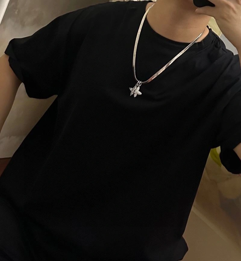 Louis Vuitton Necklaces SunProtective 251500