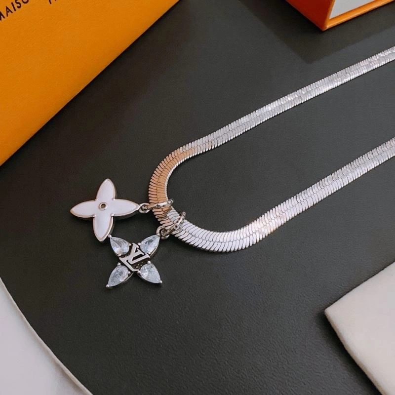 Louis Vuitton Necklaces SunProtective 251500