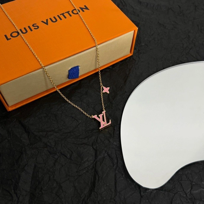 Louis Vuitton Necklaces AllSeason 251509