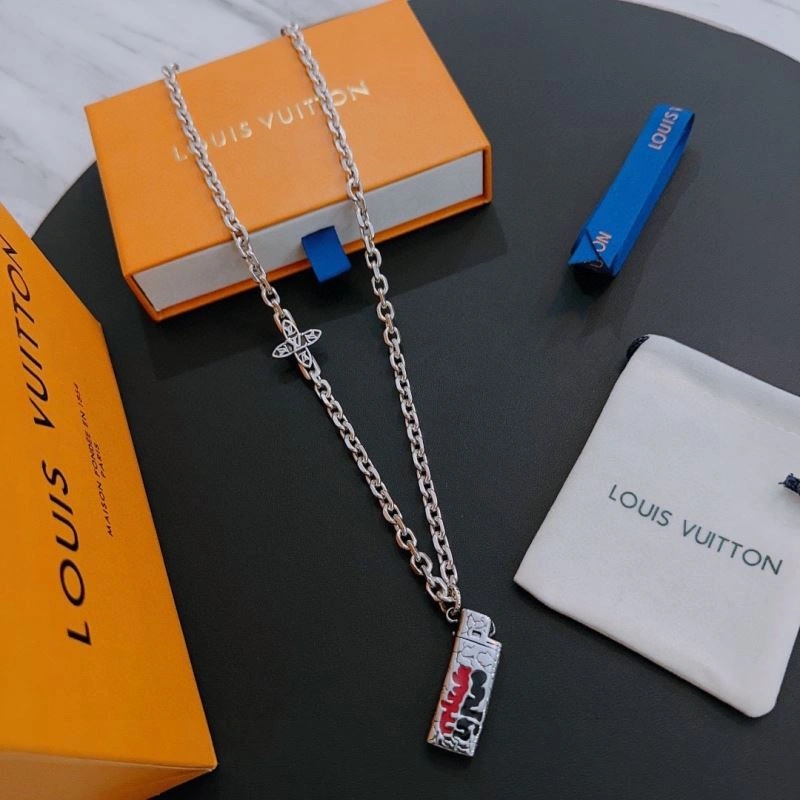 Packable Louis Vuitton Necklaces 251489