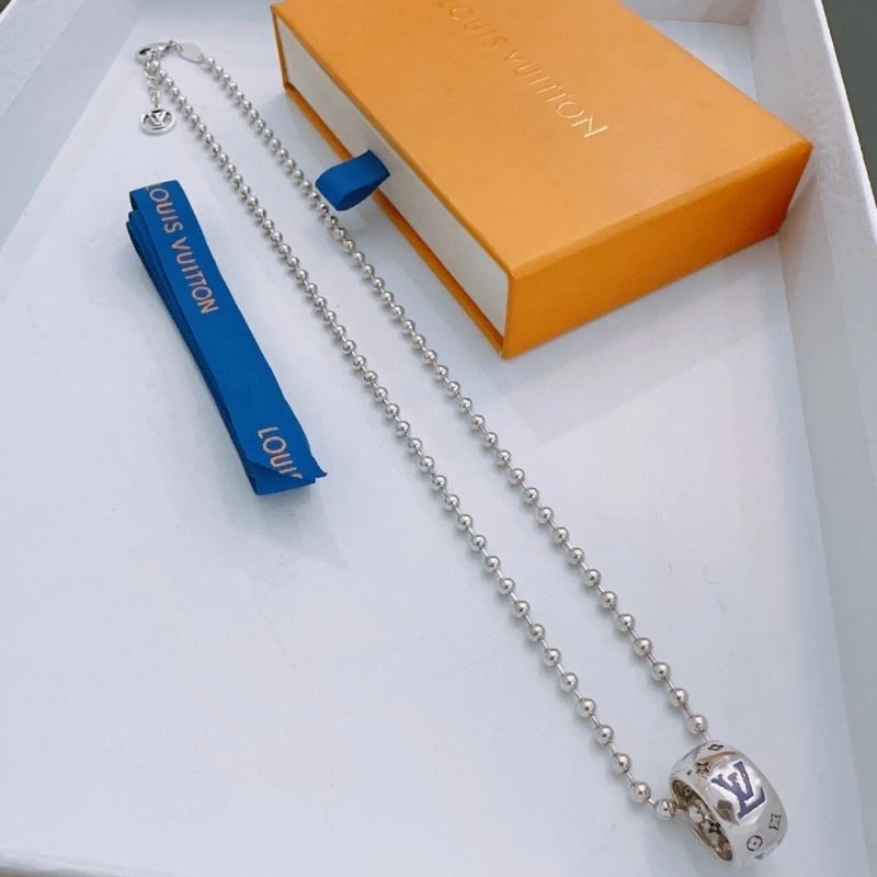 WellDesigned Louis Vuitton Necklaces 251488