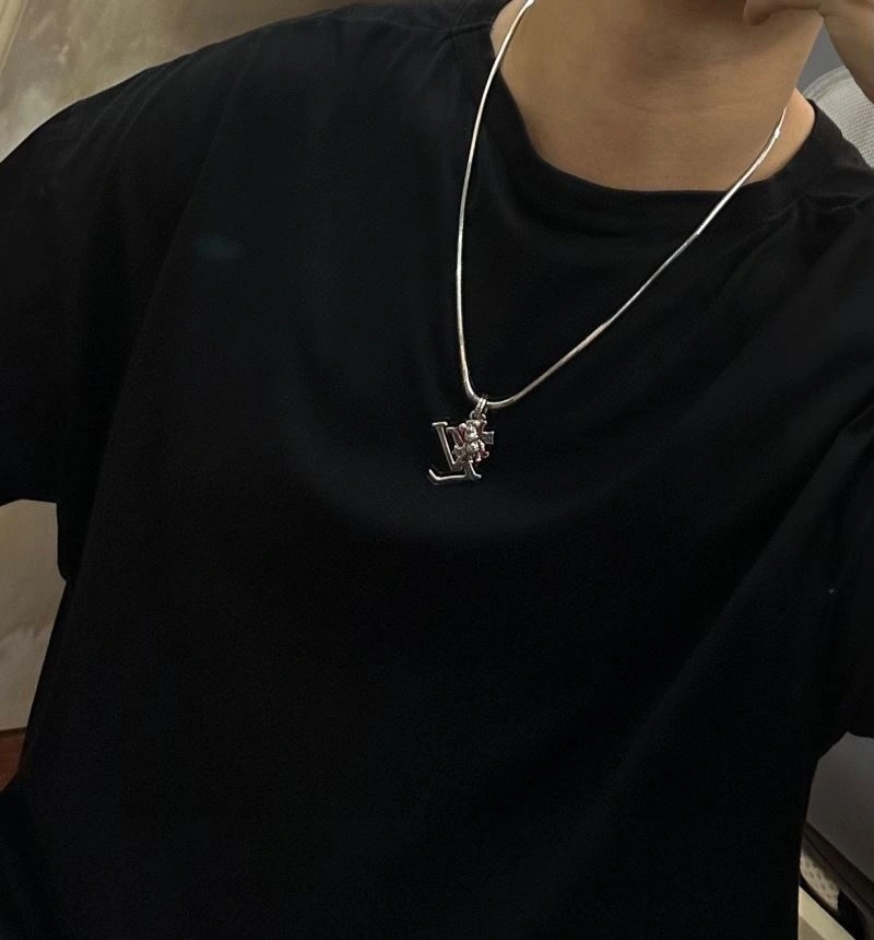 Stretchable Louis Vuitton Necklaces 251492