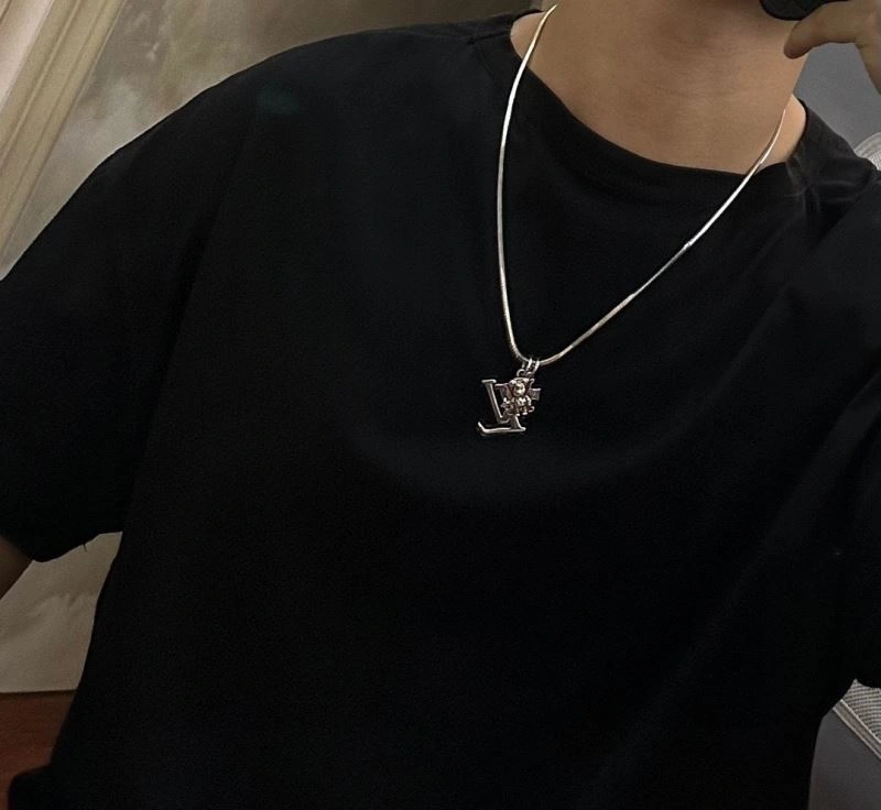 Stretchable Louis Vuitton Necklaces 251492