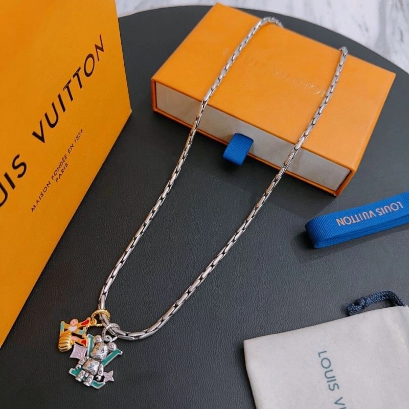FreshLook Louis Vuitton Necklaces 251505