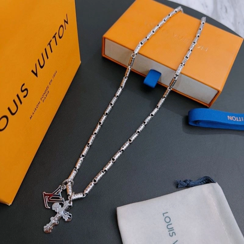 MultiPurpose Louis Vuitton Necklaces 251473