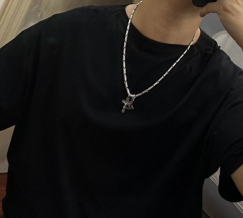MultiPurpose Louis Vuitton Necklaces 251473