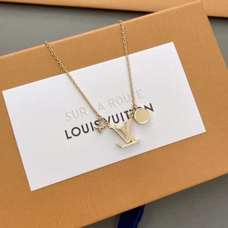 Compact Louis Vuitton Necklaces 251069