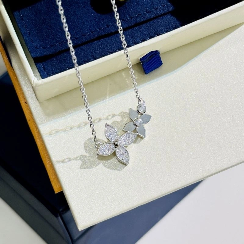 Louis Vuitton Necklaces Sustainable 251067