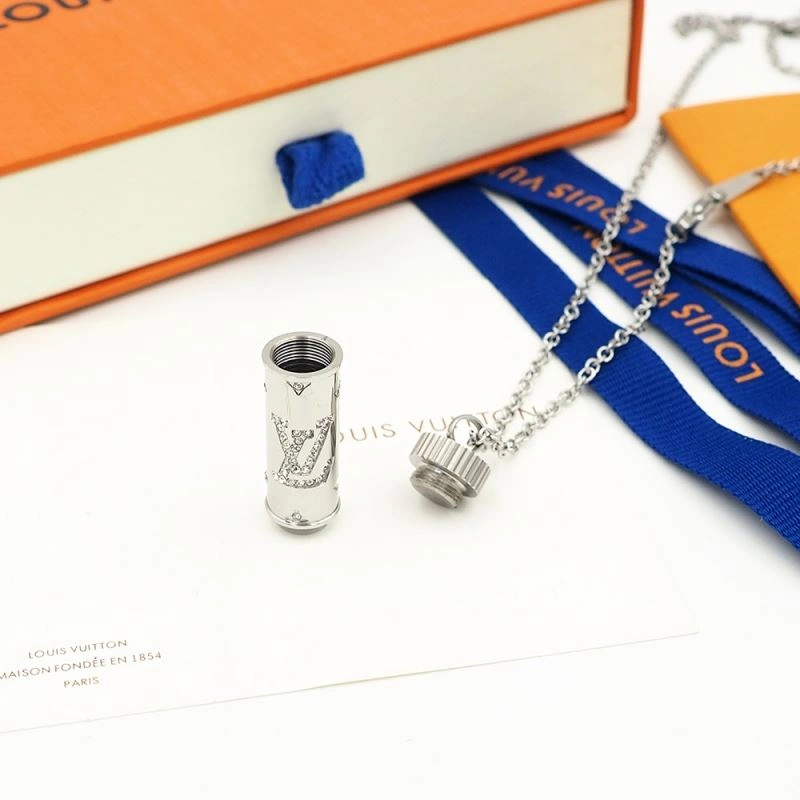 Louis Vuitton Necklaces DailyWear 251065