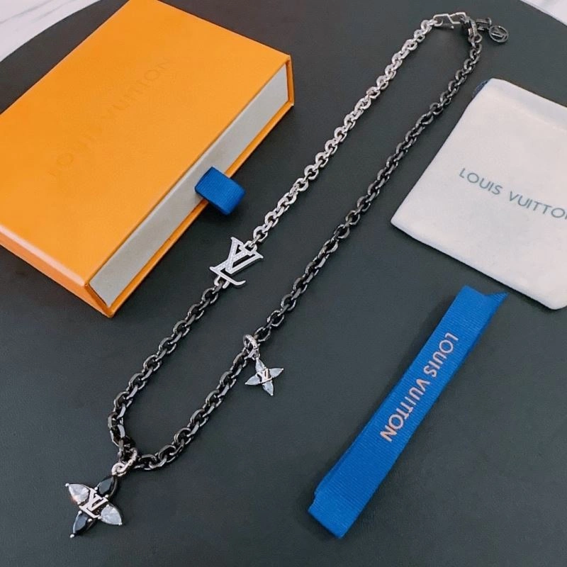 Louis Vuitton Necklaces Trendy 251036