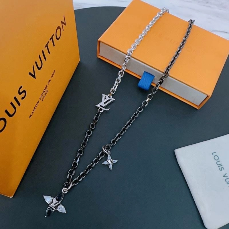 Louis Vuitton Necklaces Trendy 251036