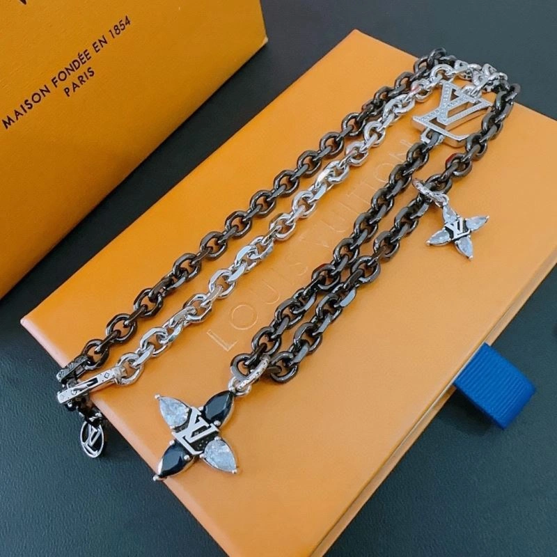 Louis Vuitton Necklaces Trendy 251036
