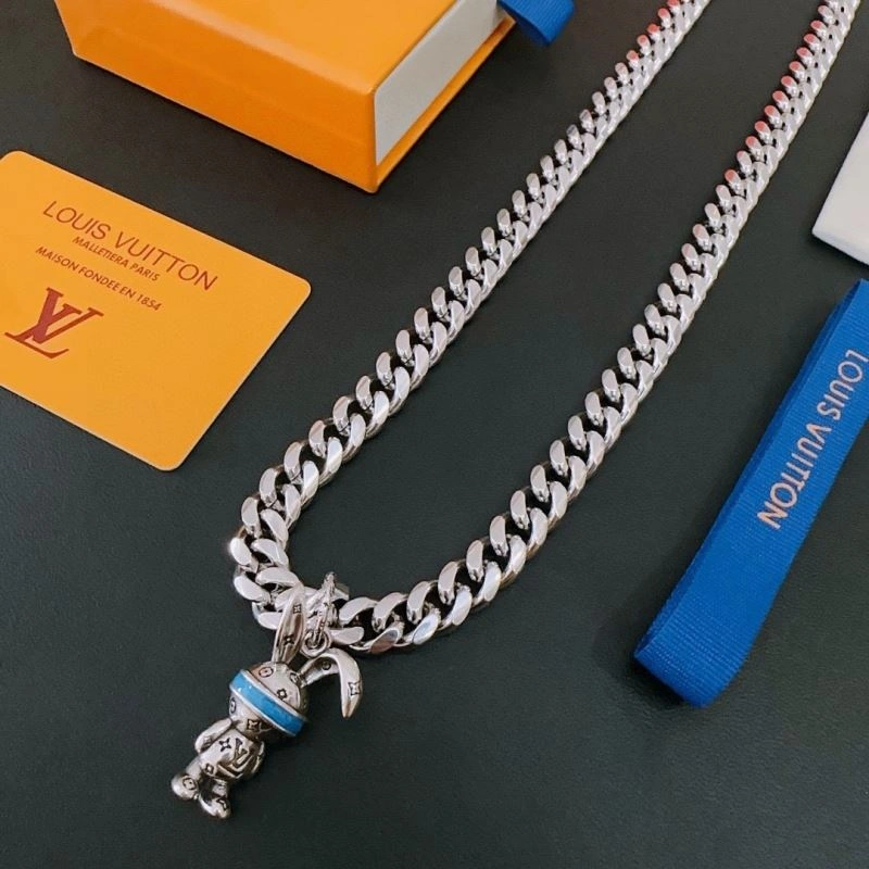 FashionForward Louis Vuitton Necklaces 251035
