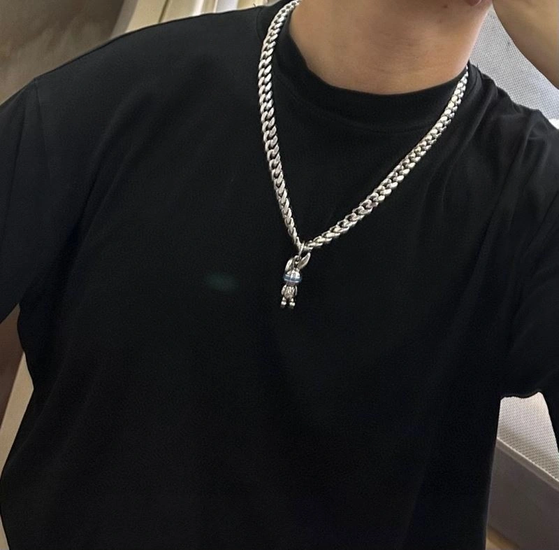 FashionForward Louis Vuitton Necklaces 251035