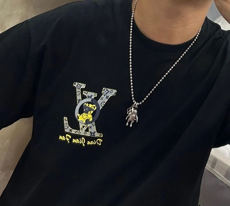Louis Vuitton Necklaces Affordable 251033