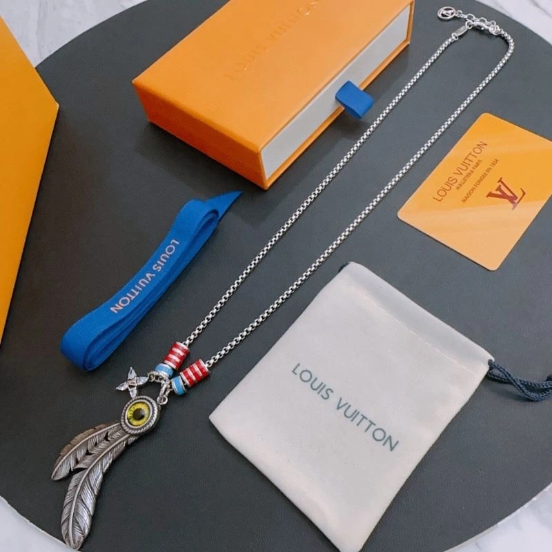 Louis Vuitton Necklaces Durable 251049