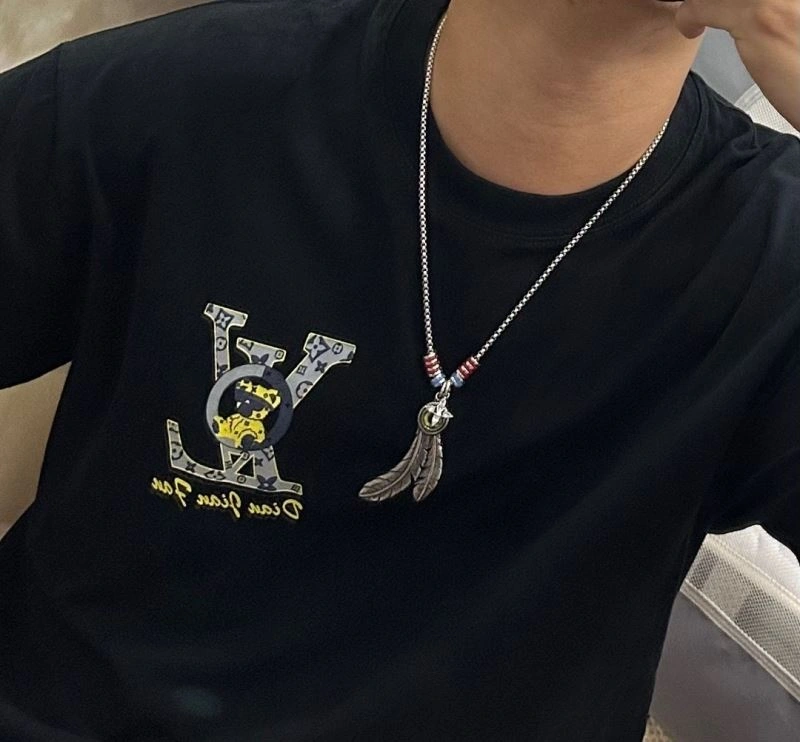 Louis Vuitton Necklaces Durable 251049