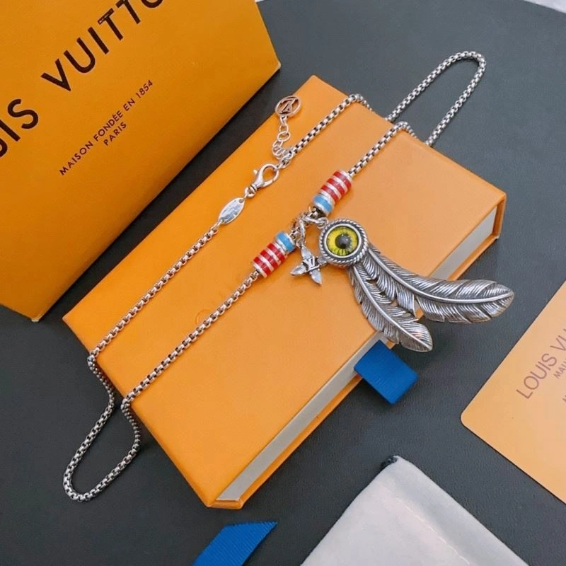 Louis Vuitton Necklaces Durable 251049