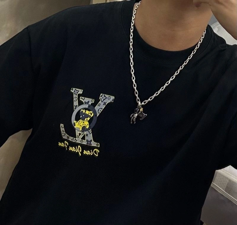 FlexibleFit Louis Vuitton Necklaces 251032