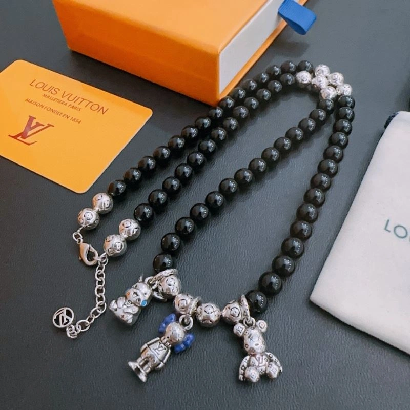 ComfortFit Louis Vuitton Necklaces 251046
