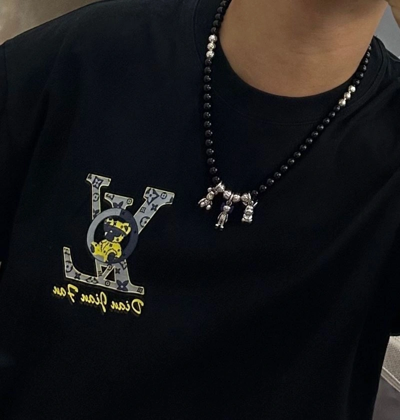 ComfortFit Louis Vuitton Necklaces 251046