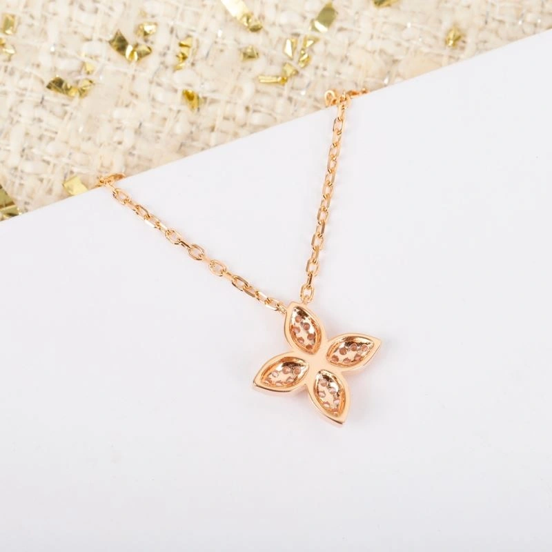Packable Louis Vuitton Necklaces 251044