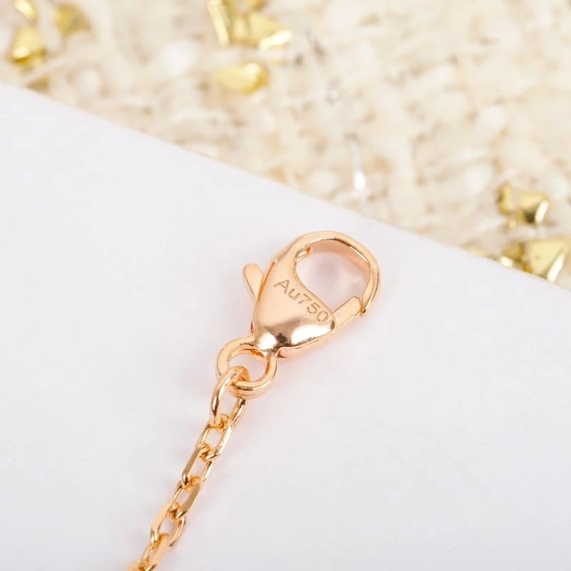 Packable Louis Vuitton Necklaces 251044