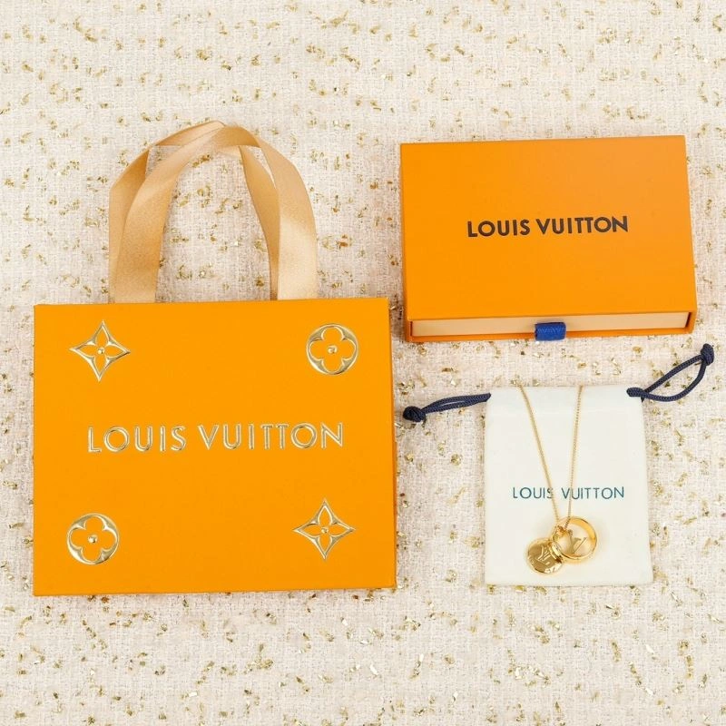 SmartChoice Louis Vuitton Necklaces 251030