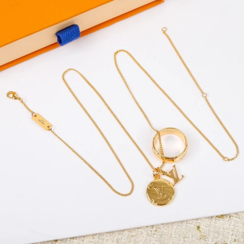 SmartChoice Louis Vuitton Necklaces 251030