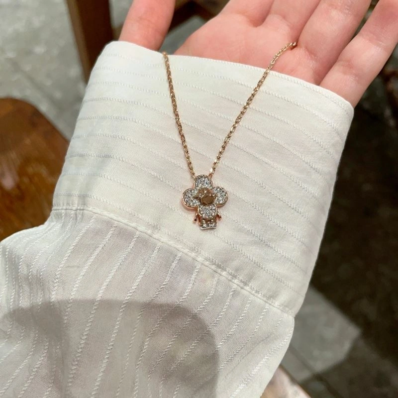 Casual Louis Vuitton Necklaces 251052