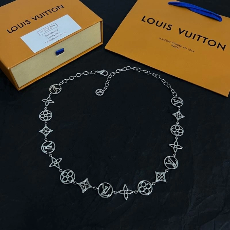Louis Vuitton Necklaces WrinkleFree 251037