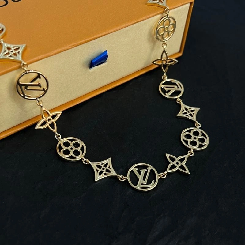 Louis Vuitton Necklaces Classic 251041