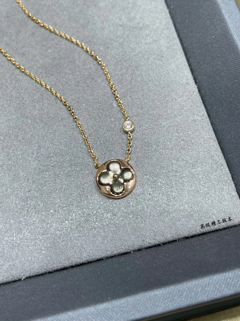 Louis Vuitton Necklaces Vibrant 251054